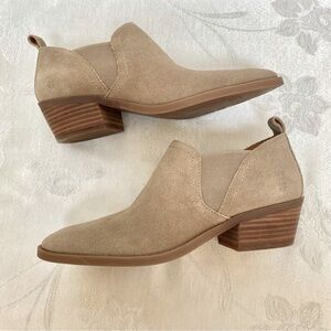 Lucky Brand Fallon Women’s Suede Leather Ankle boot Sz 6.5 M NWOT
